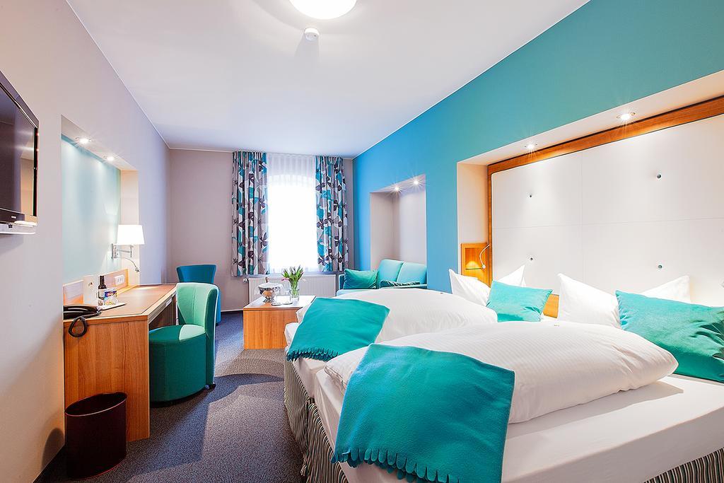 קאופבורן Hotel Am Turm חדר תמונה