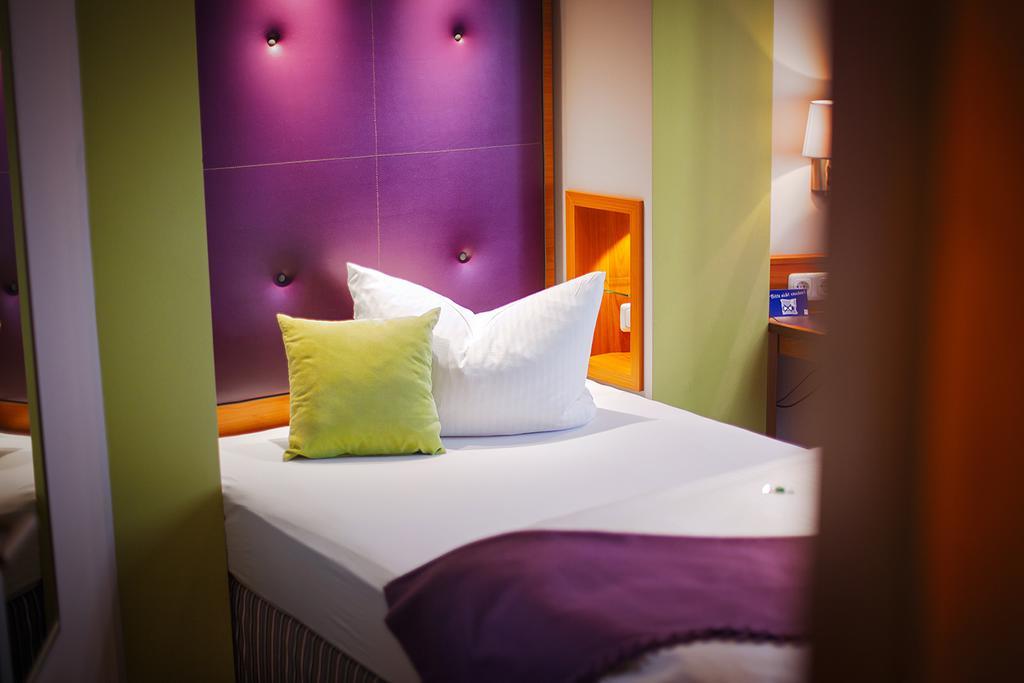 קאופבורן Hotel Am Turm חדר תמונה